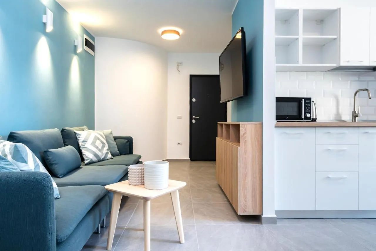 Sapphire Apartment In The Center Of Bucharest