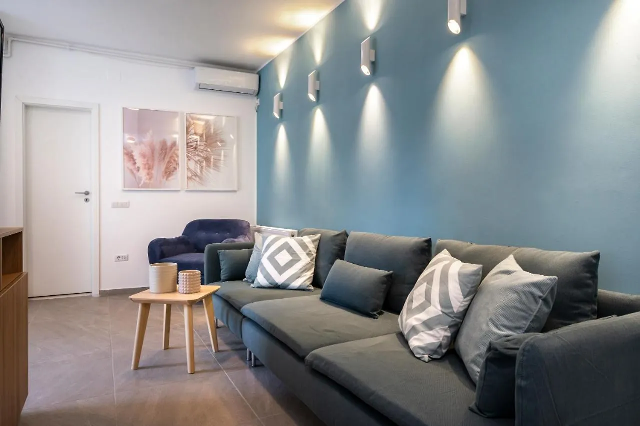 Sapphire Apartment In The Center Of Bucharest location