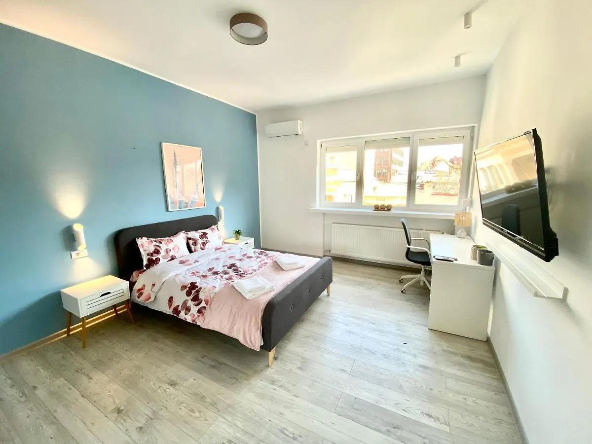 Sapphire Apartment In The Center Of Bucharest